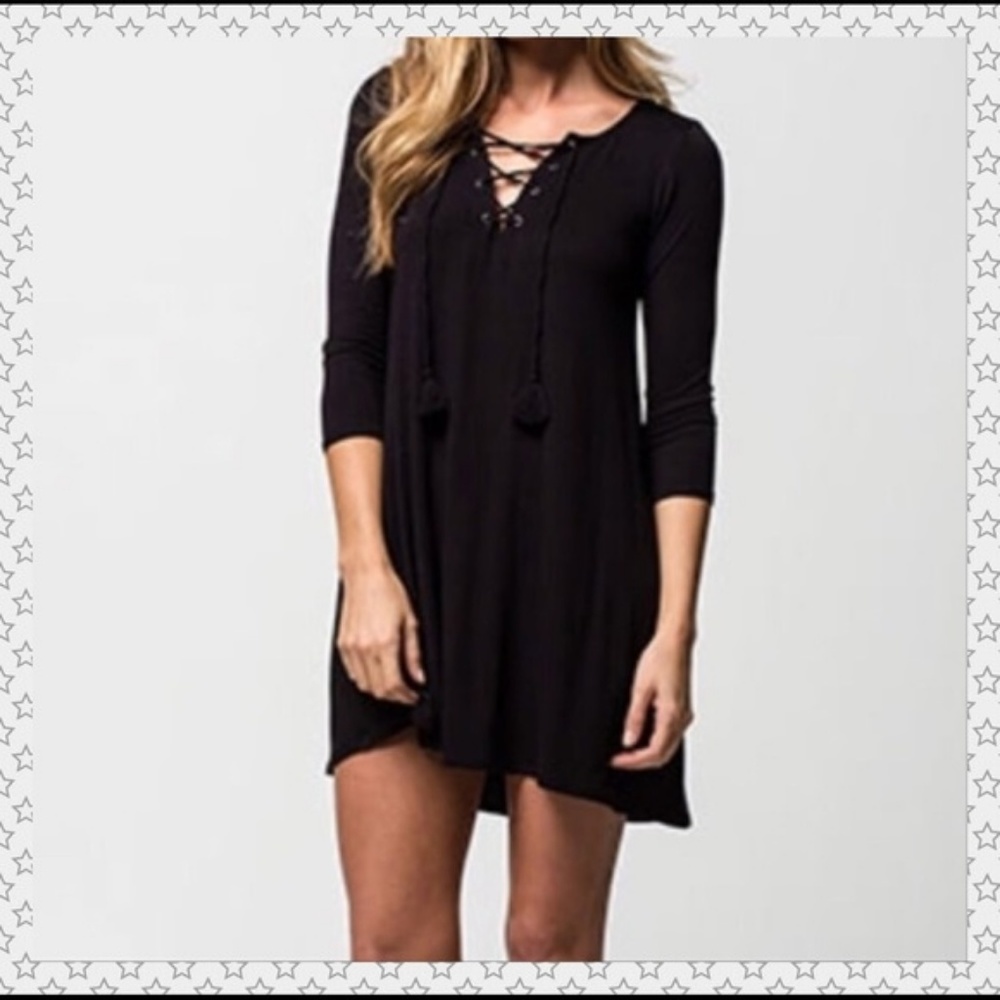 Socialite lace up dress